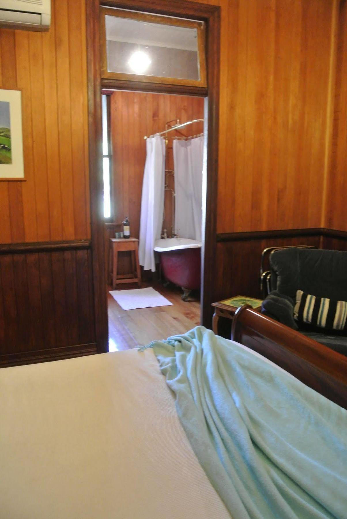 Wiss House Bed & Breakfast Kalbar Eksteriør billede